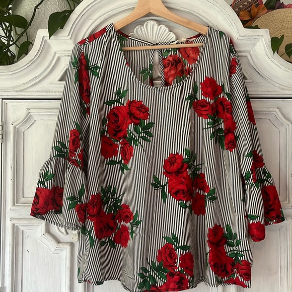 Indulge Black/White Rose Striped Blouse with Bell Sleeves and Key Hole Back 2X - Picture 1 of 11